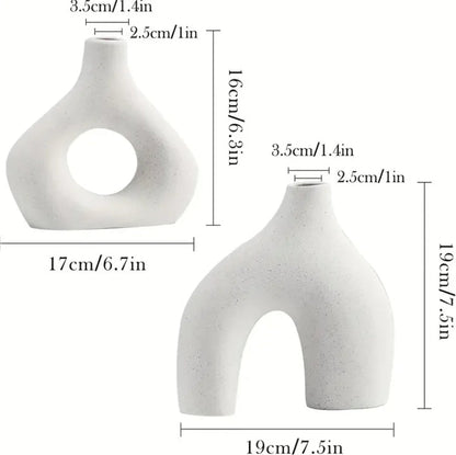 Vases décoratifs oblongs – Céramique sculptée