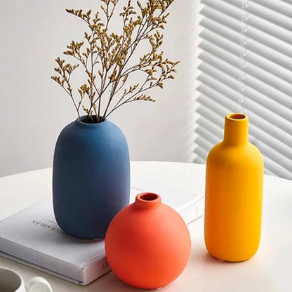 Vase en céramique nordique