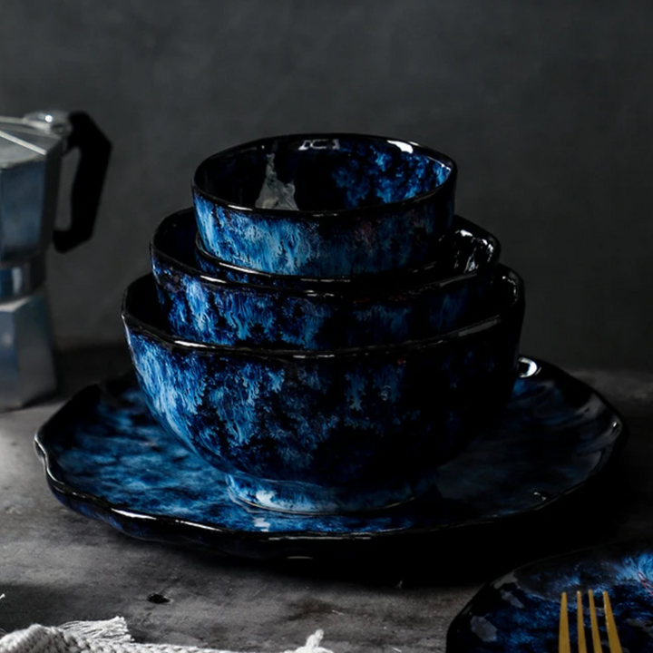 Service de Table Blue Nebula – Élégance Cosmique pour Vos Repas (10 pièces)